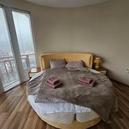 Rooftop With Stunning View * Beli Iskar