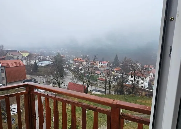 Rooftop With Stunning View *