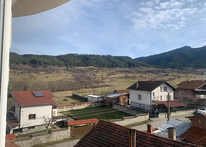 Rooftop With Stunning View * Beli Iskar